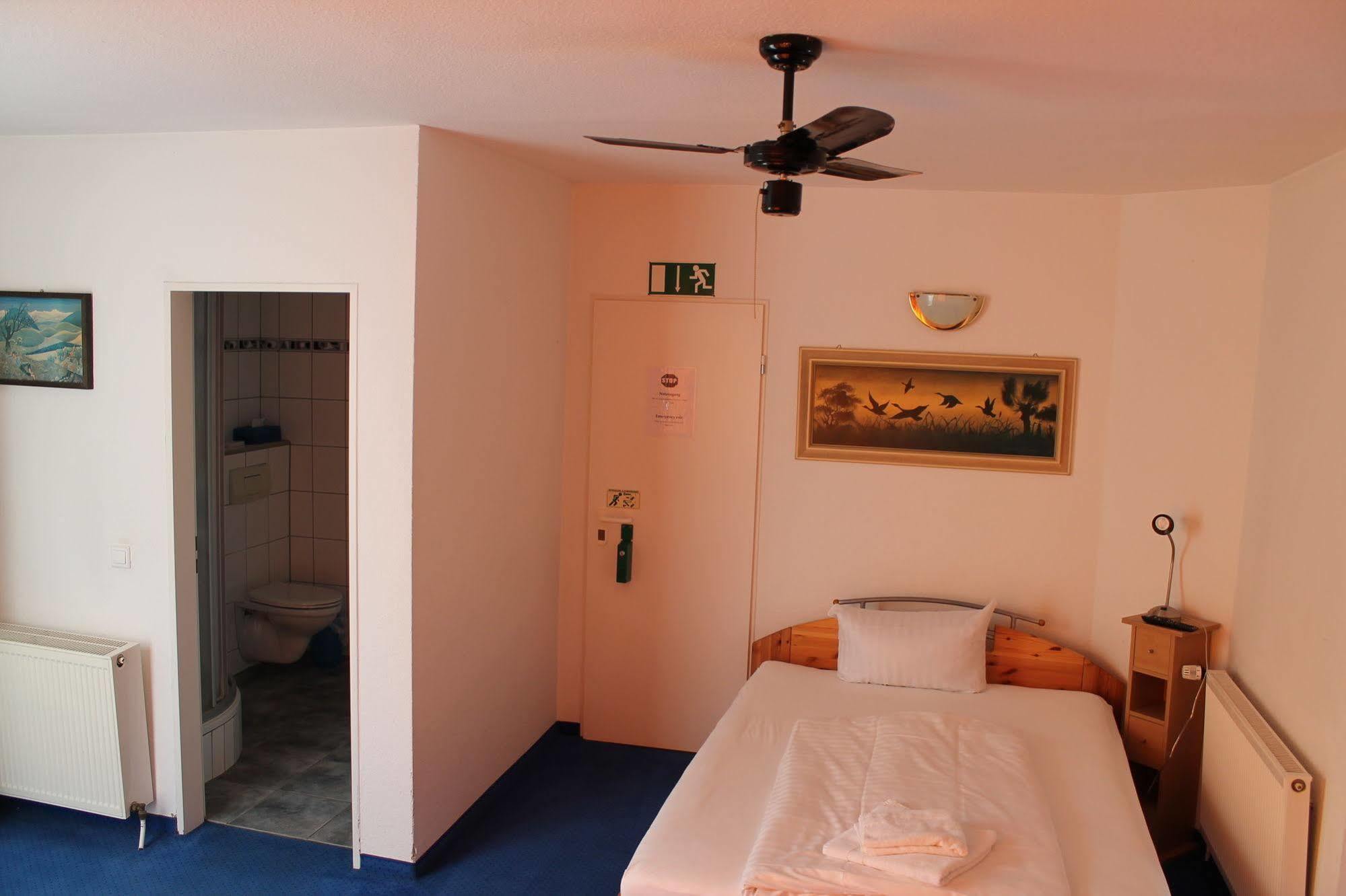 City Lounge Hotel Düsseldorf Eksteriør billede