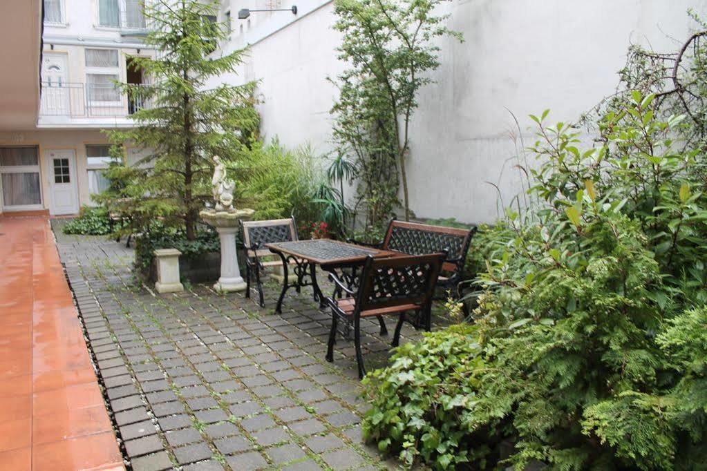 City Lounge Hotel Düsseldorf Eksteriør billede